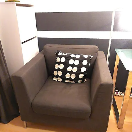 Studentenzimmer Nur Von Mittwoch Bis Samstag * Wiesbaden