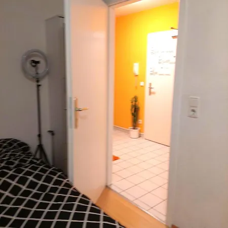 Studentenzimmer Nur Von Mittwoch Bis Samstag Homestay Wiesbaden